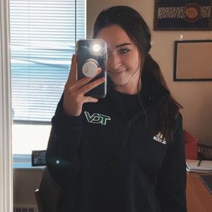 Meet your Posher, Courtney